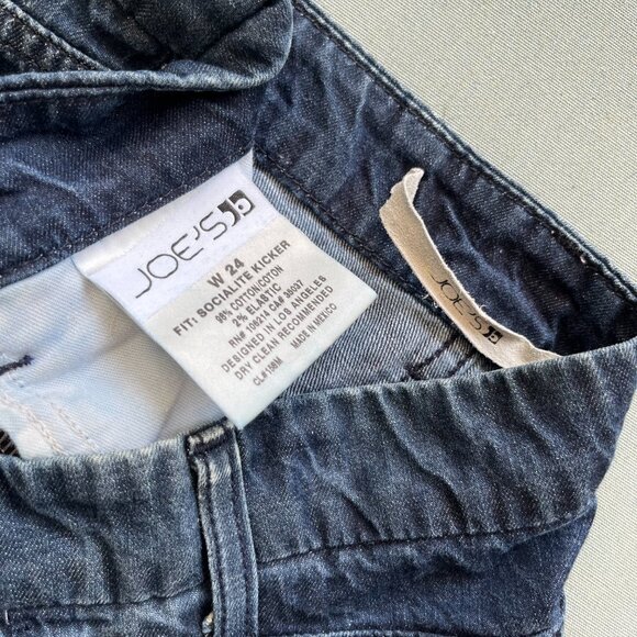 JOE'S Jeans Socialite Kicker Dk Blue Crop Jeans, Size 24, 19.5" Inseam - Picture 2 of 4